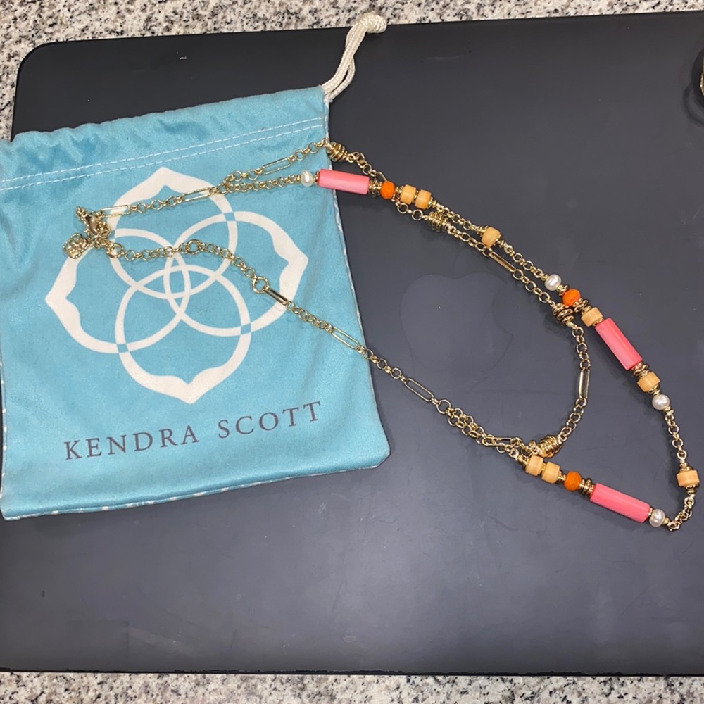 Kendra Scott necklace!